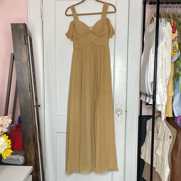Dress - Picture 3 of 5